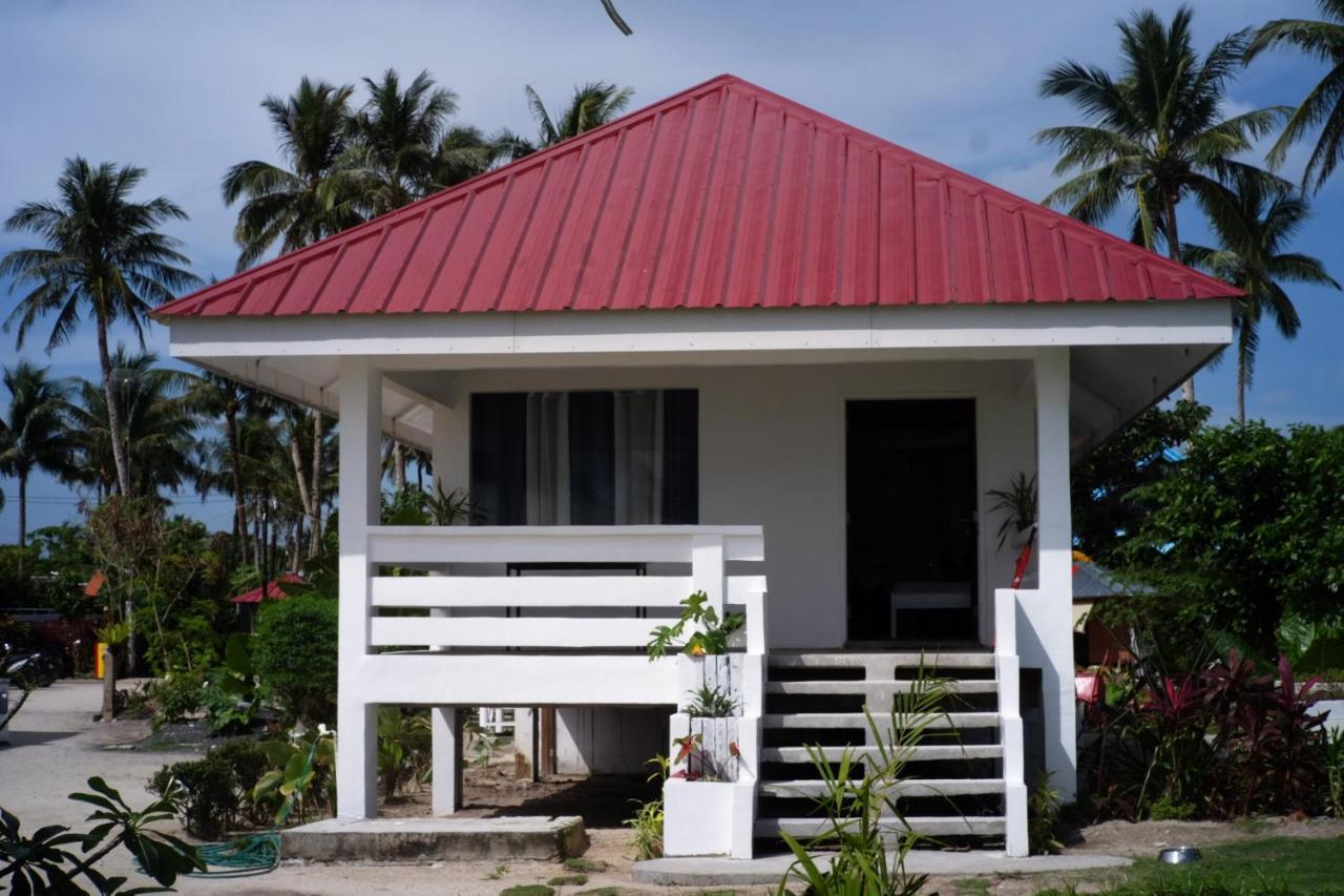 Yama - Private Beachfront Apartment
