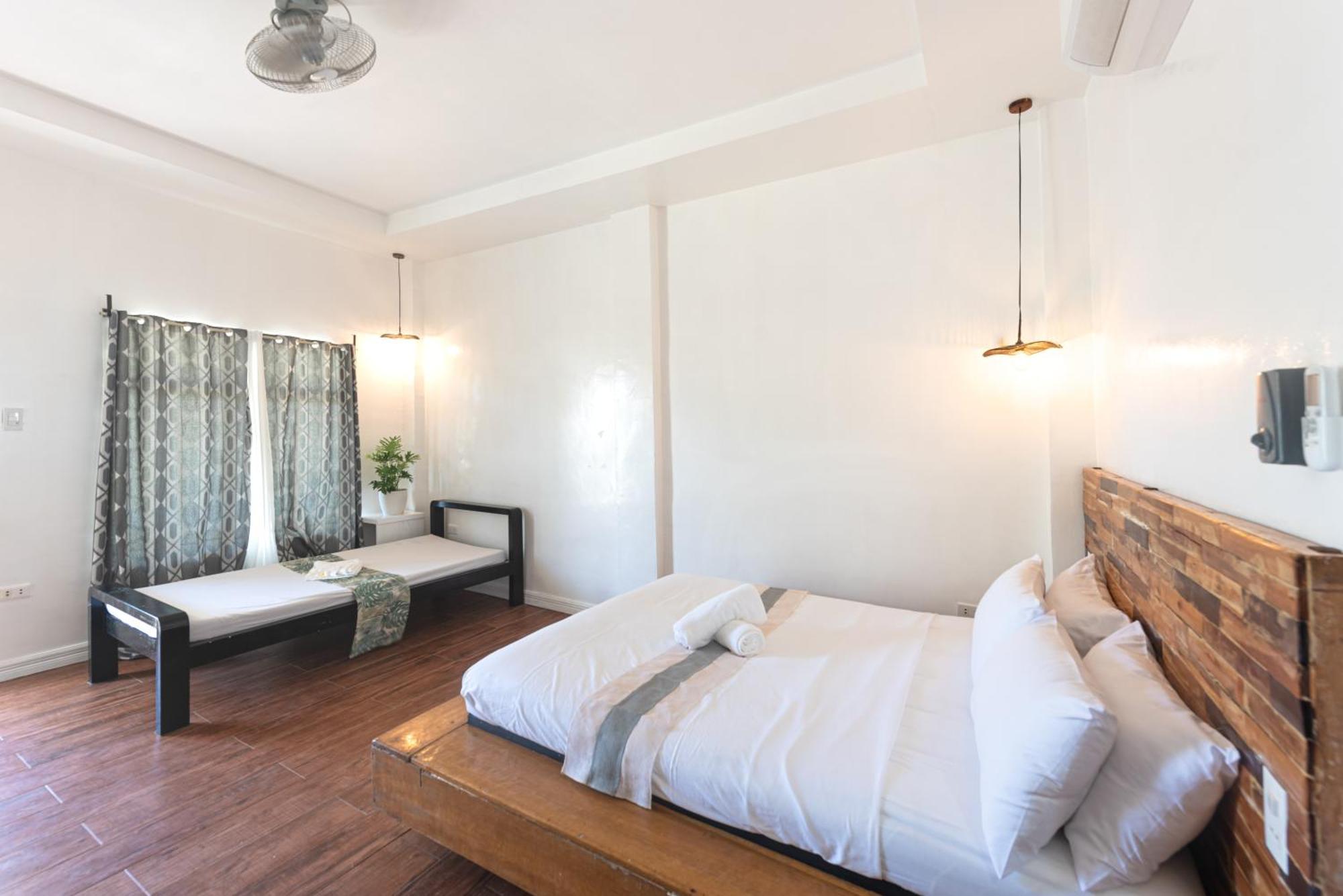 Yama - Private Beachfront *