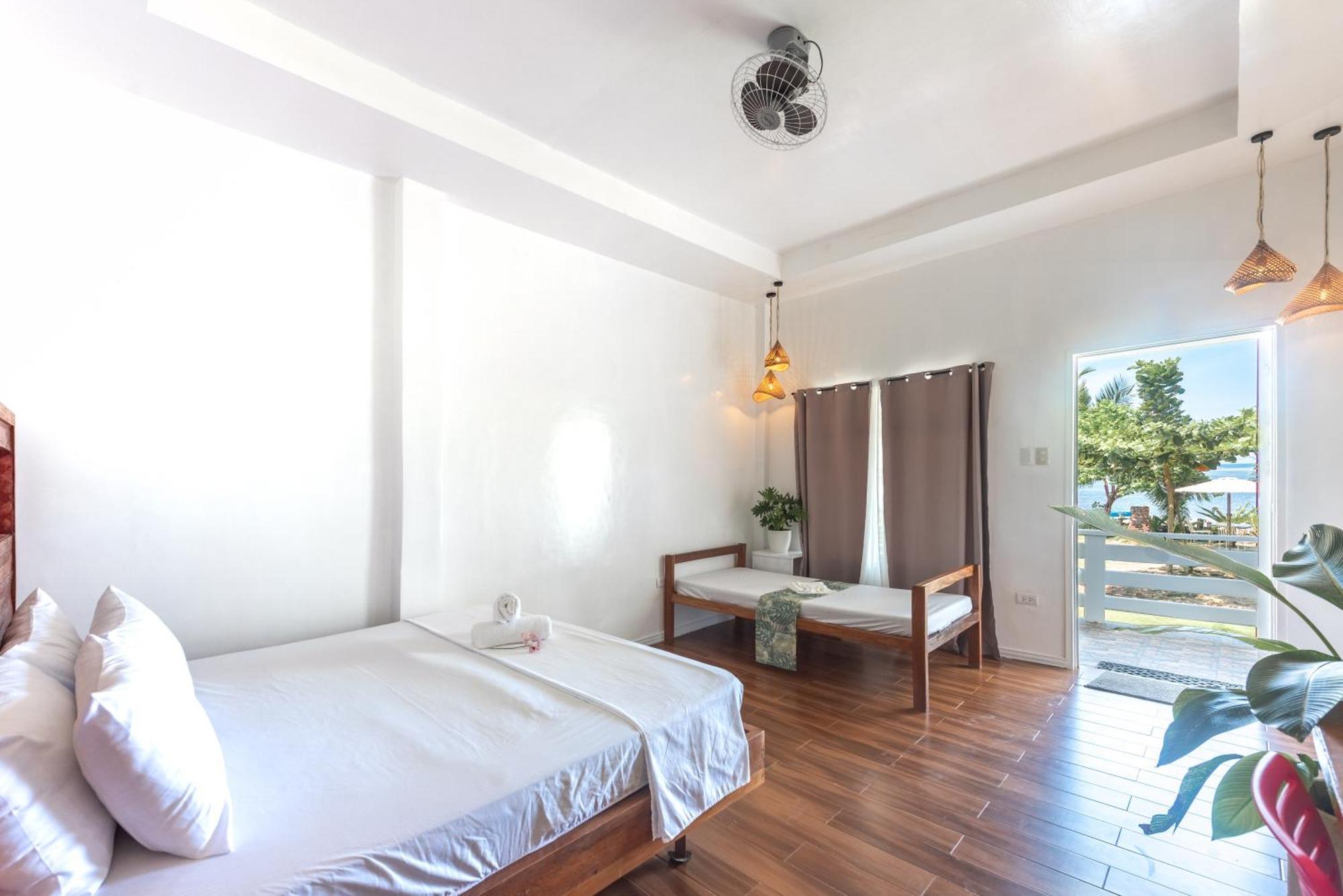 Yama - Private Beachfront Apartment