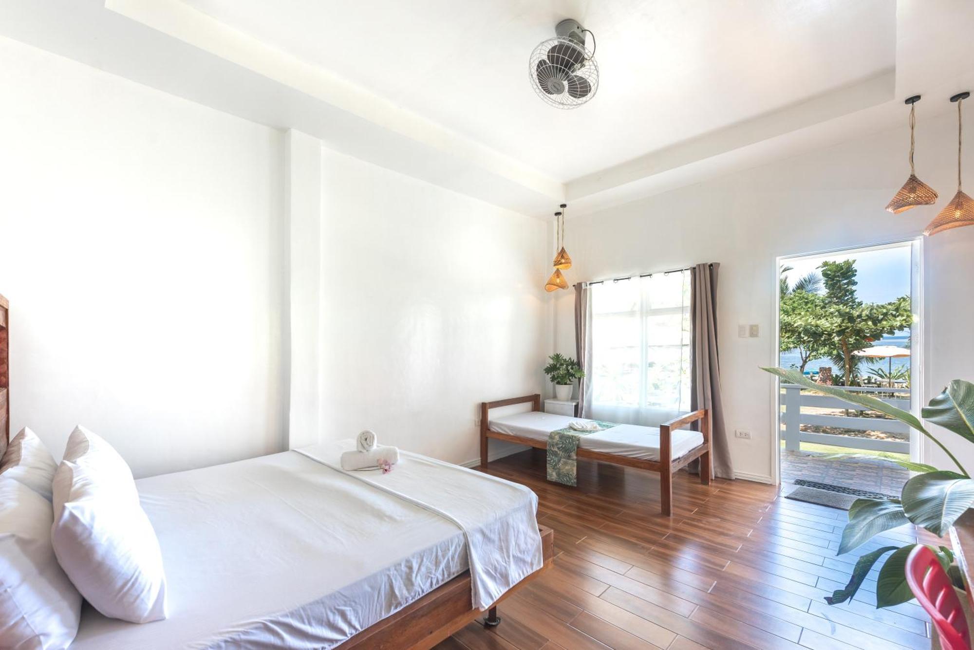 Yama - Private Beachfront