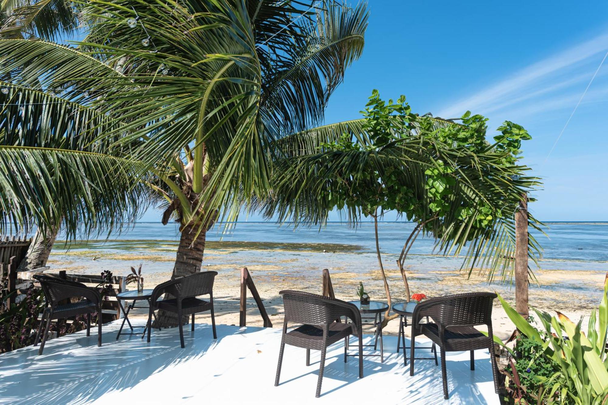 Yama - Private Beachfront *