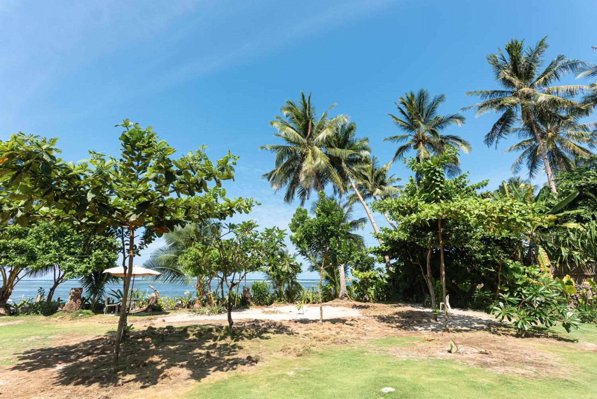 Yama - Private Beachfront General Luna (Surigao del Norte)