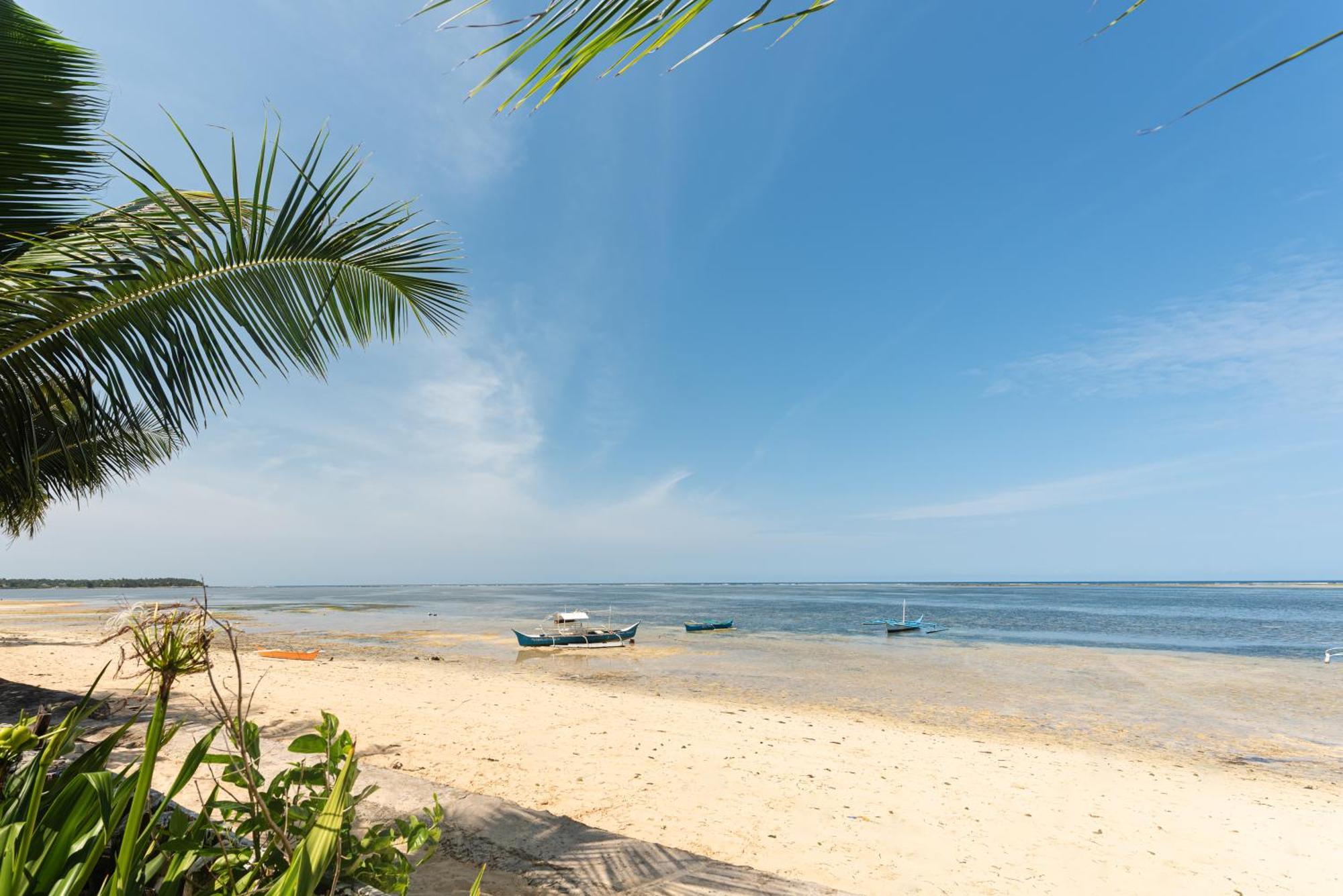 Yama - Private Beachfront *