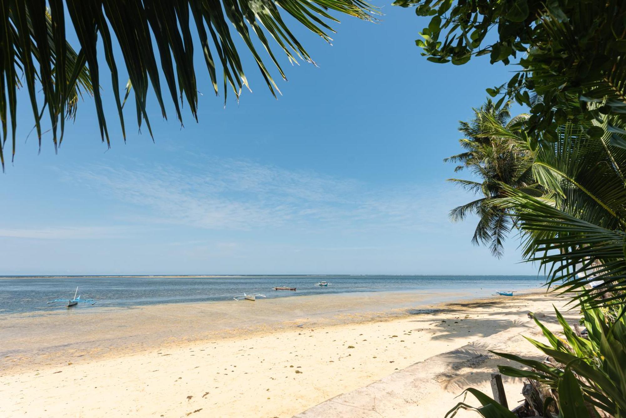 Yama - Private Beachfront *